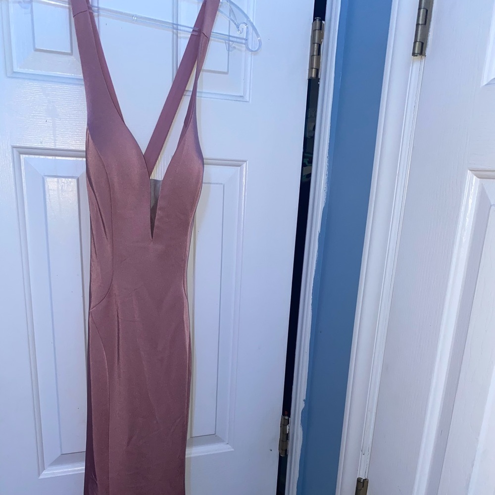 NEVER WORN BEFORE, Mermaid rose gold prom dress.